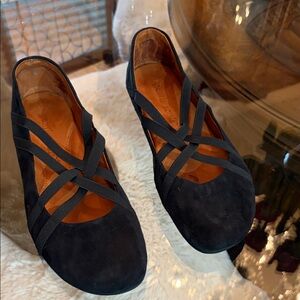 Women's Black Suede Crisscross Ballet Flats